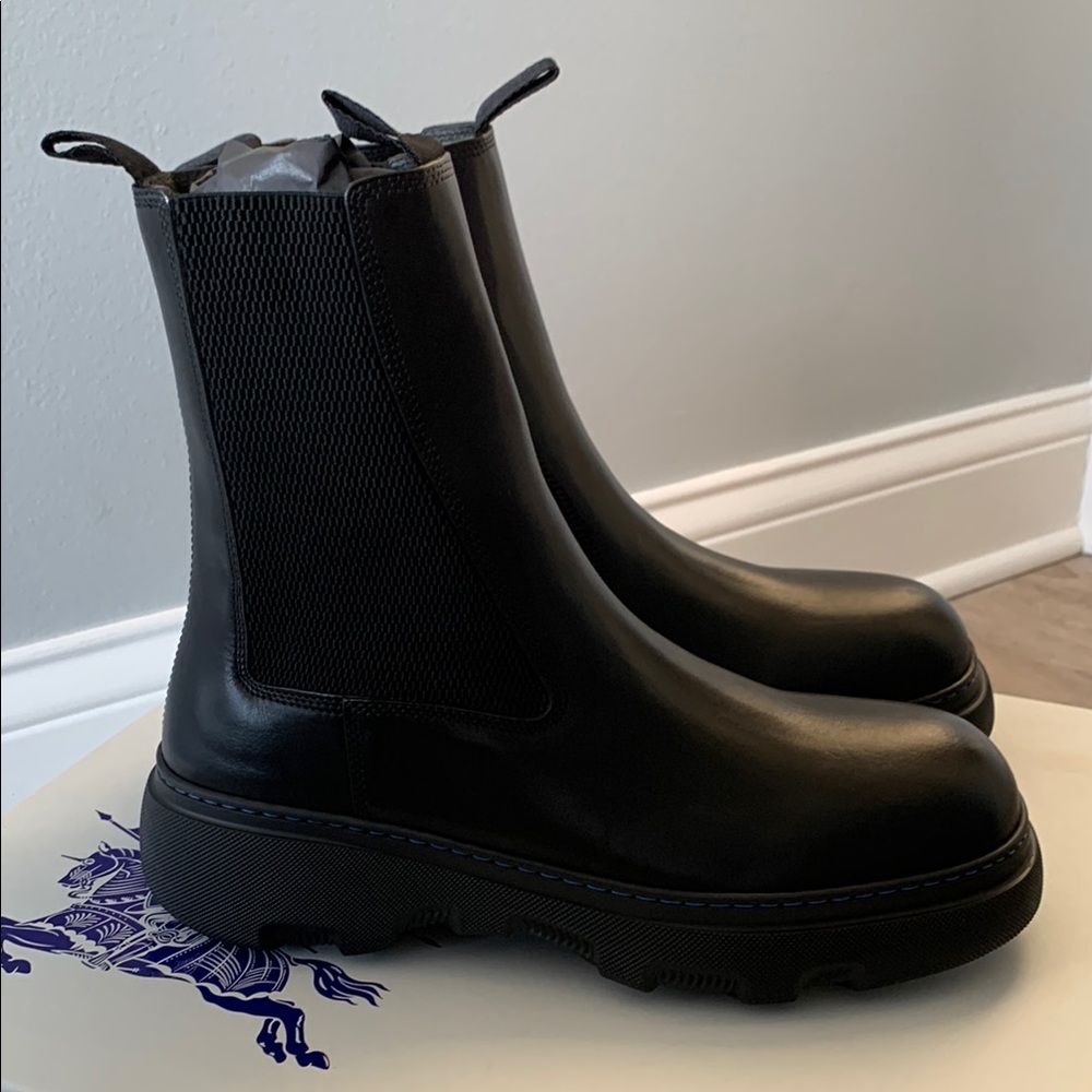 Burberry men’s Chelsea boots